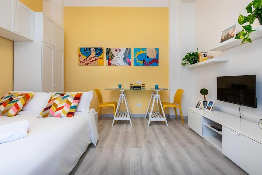 Relax Stay In A Typical Milan Courtyard - Navigli Buitenkant foto